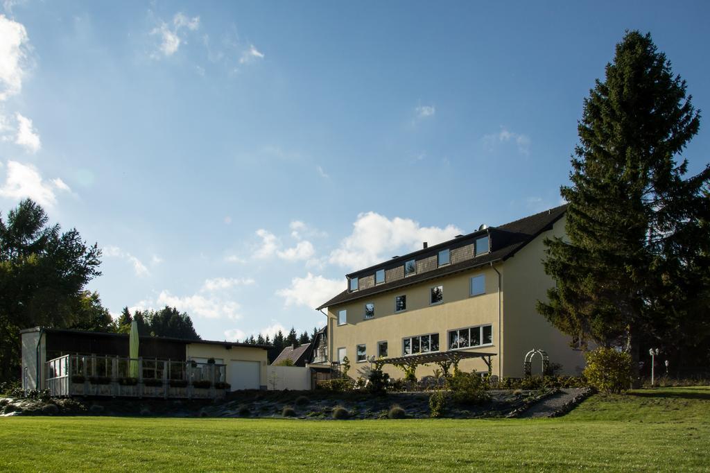Landhaus Eifelsicht Hellenthal Exterior photo