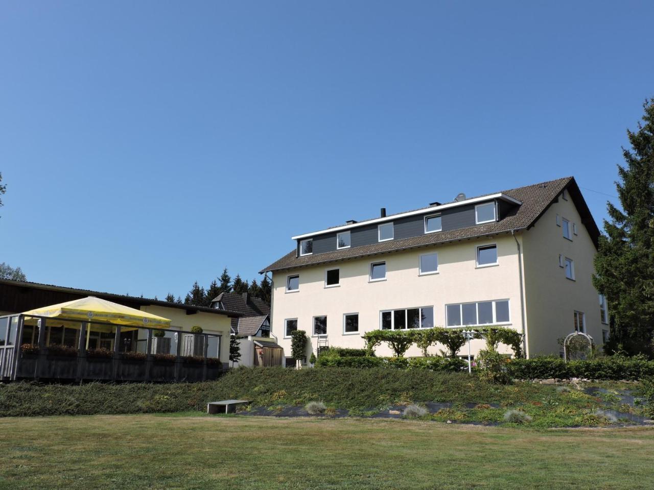 Landhaus Eifelsicht Hellenthal Exterior photo